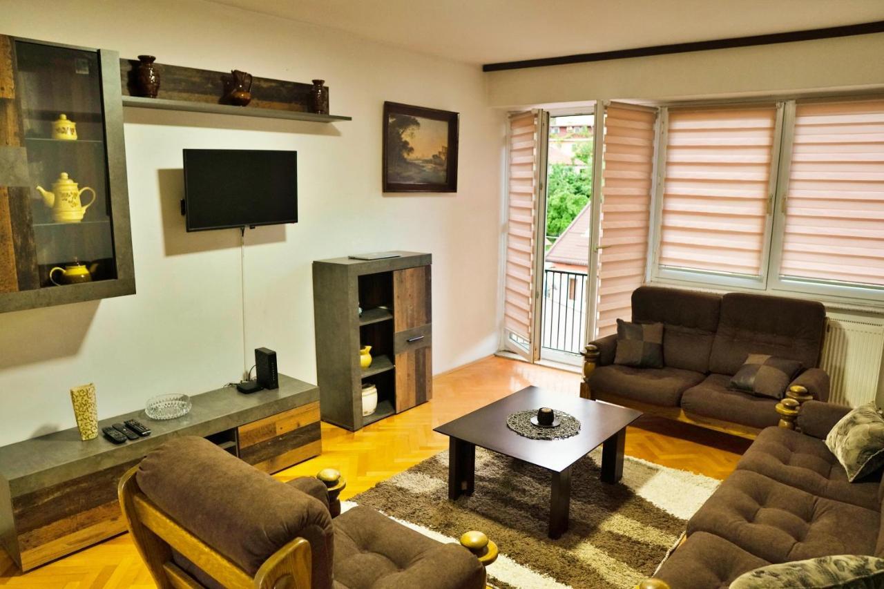 Vijecnica View 2Bdr Apartment With Balcony - Best Location Sarajevo Eksteriør billede