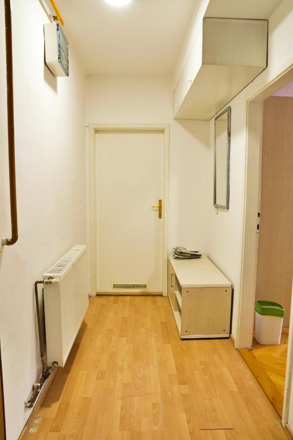 Vijecnica View 2Bdr Apartment With Balcony - Best Location Sarajevo Eksteriør billede